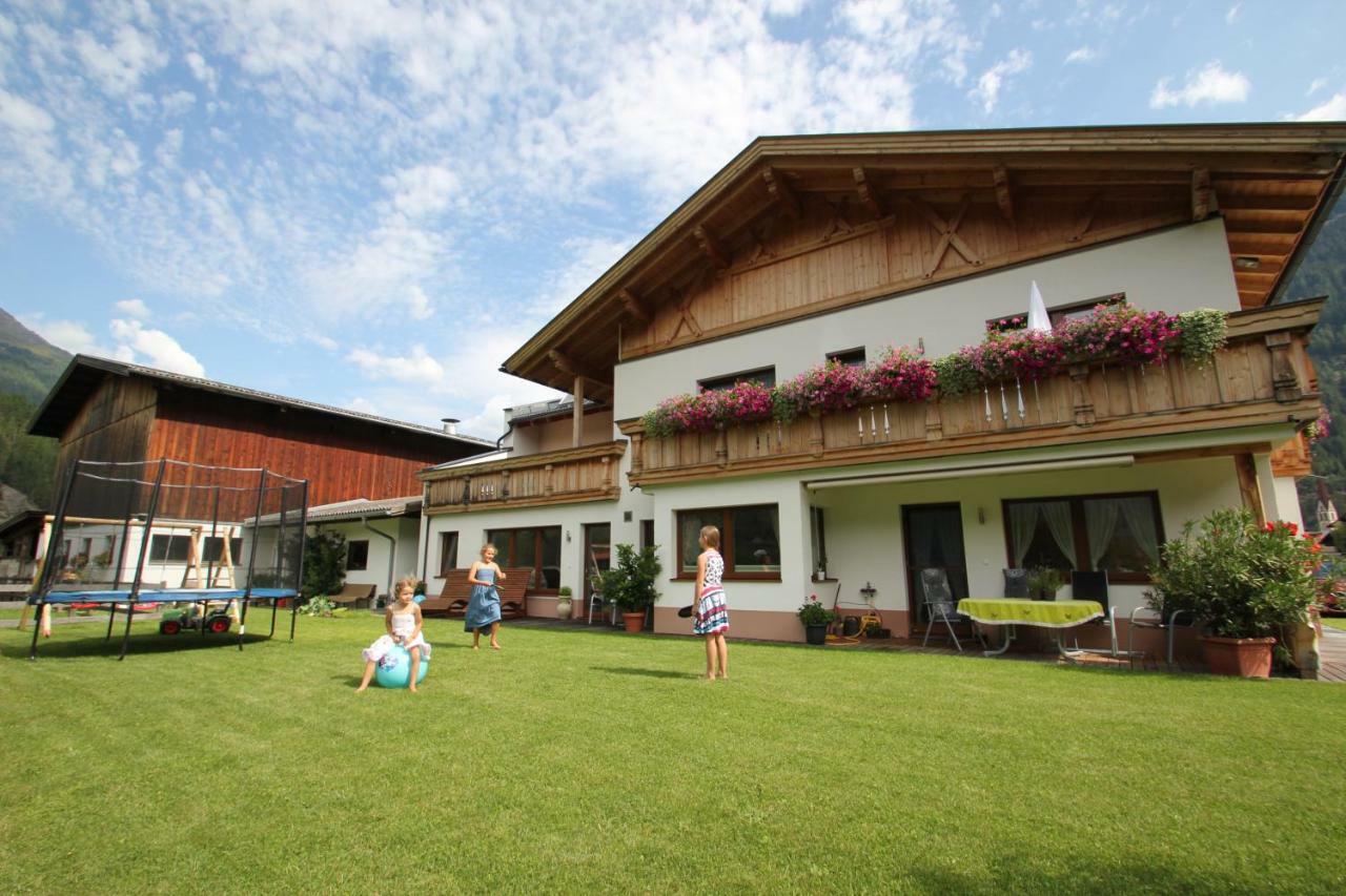 Landhaus Zell Längenfeld Exterior foto